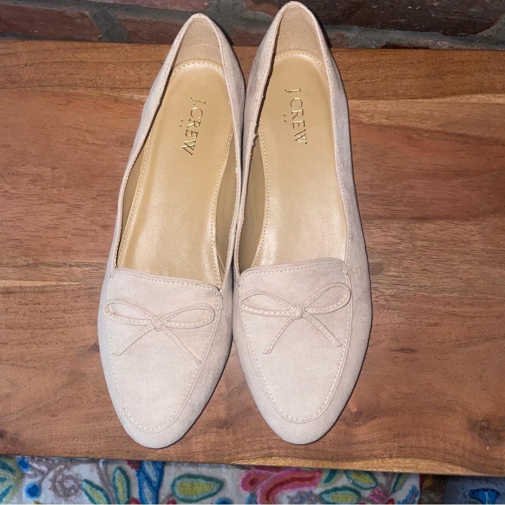 J.CREW Suede Ballet flats w a bow cap toe